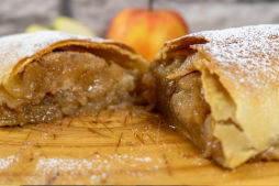 Apfelstrudel