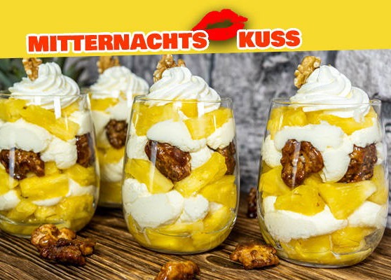 Mitternachts Kuss Dessert im Glas