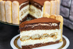 Tiramisu Torte