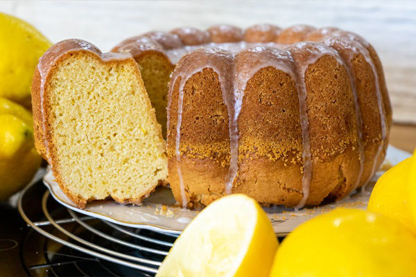 Zitronenkuchen der ballert